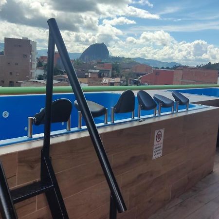 Alto Verde Hotel Guatapé エクステリア 写真