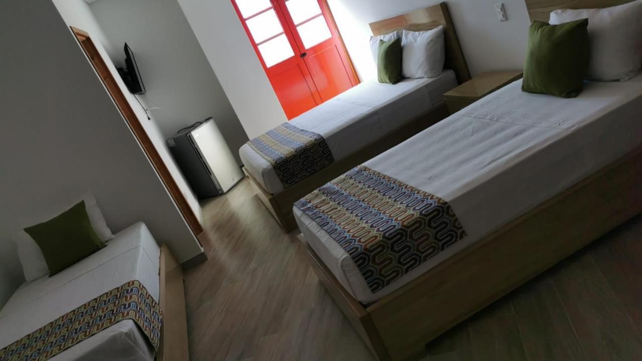 Alto Verde Hotel Guatapé エクステリア 写真
