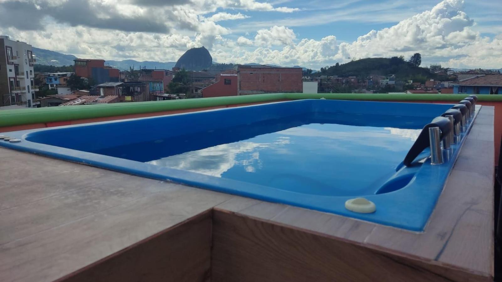 Alto Verde Hotel Guatapé エクステリア 写真