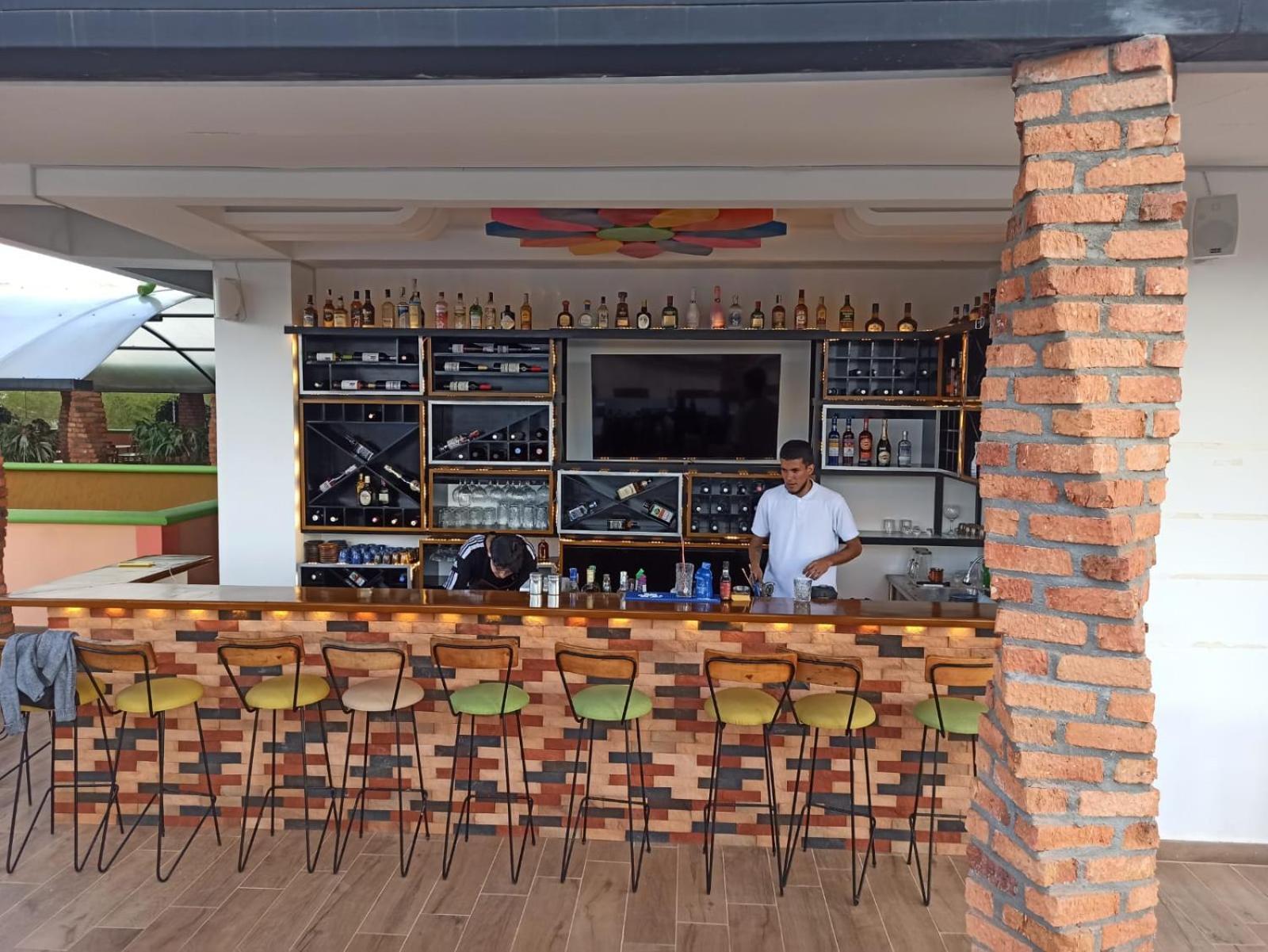 Alto Verde Hotel Guatapé エクステリア 写真