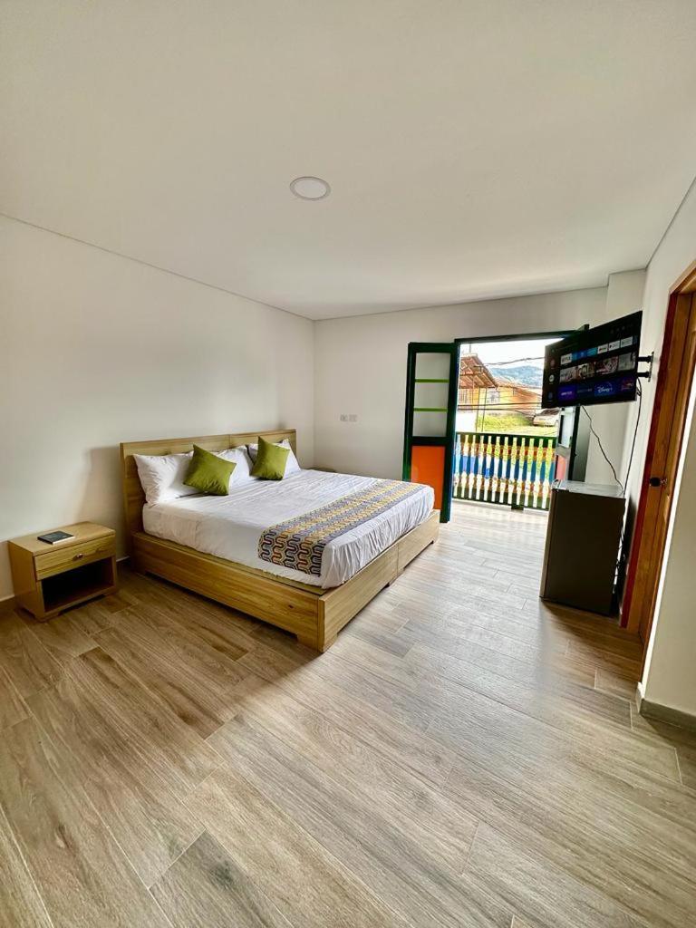 Alto Verde Hotel Guatapé エクステリア 写真